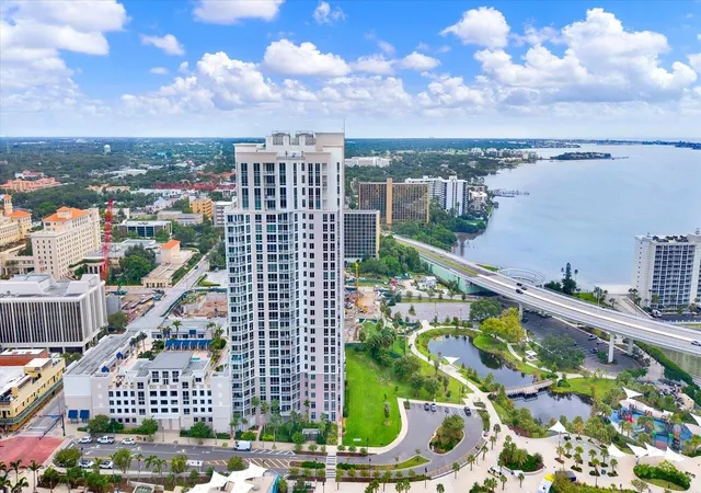 331-cleveland-st-212-clearwater-fl-33755/hzid_a38368e7