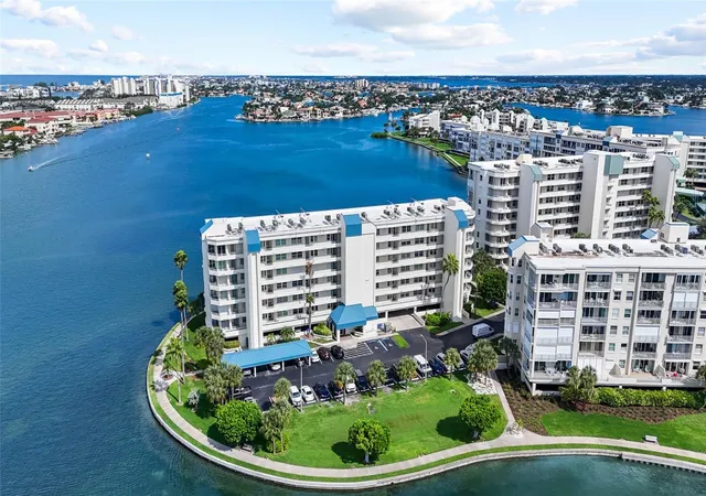 7922-sailboat-key-blvd-s-206-south-pasadena-fl-33707/hzid_d673bc48