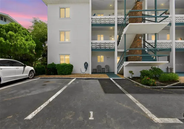 5913-17th-st-w-1-bradenton-fl-34207/hzid_aa8160ef