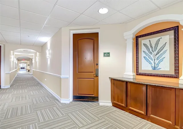 13941-clubhouse-dr-304-tampa-fl-33618/hzid_c261c2dc