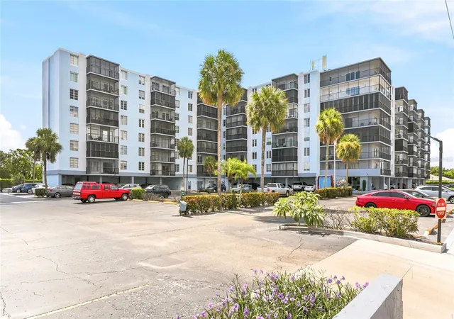 2901-26th-st-w-818-bradenton-fl-34205/hzid_5d17b250