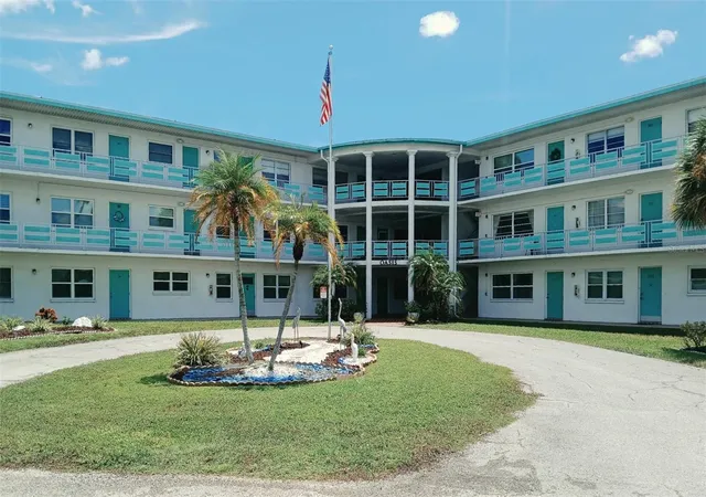 1900-59th-avenue-n-312-saint-petersburg-fl-33714/hzid_9faf6178