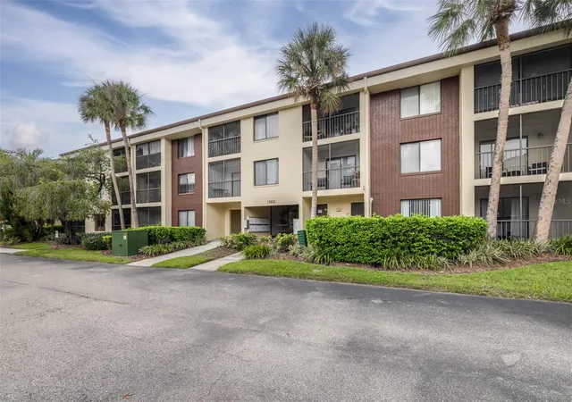 13602-s-village-dr-1107-tampa-fl-33618/hzid_154dadea