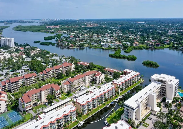 1300-n-portofino-dr-103-sarasota-fl-34242/hzid_778df679