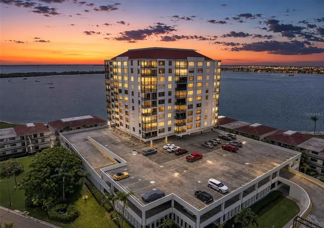 6287-bahia-del-mar-cir-401-st-petersburg-fl-33715/hzid_26c3766e