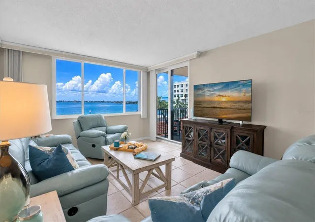 6287-bahia-del-mar-cir-401-st-petersburg-fl-33715/hzid_26c3766e