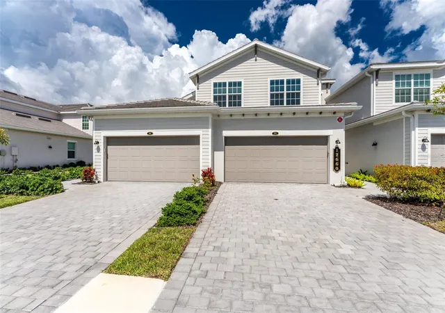12660-radiance-ct-201-venice-fl-34293/hzid_a5d6794d