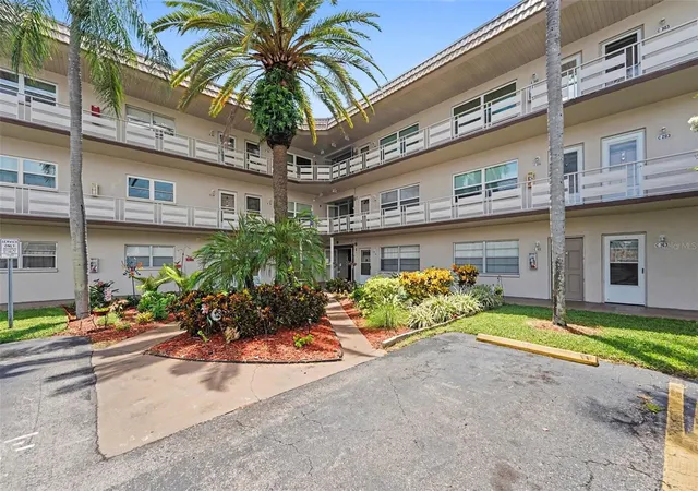 5530-80th-street-n-c101-saint-petersburg-fl-33709/hzid_9501969a