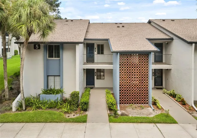 5-escondido-cir-37-altamonte-springs-fl-32701/hzid_7e42117a