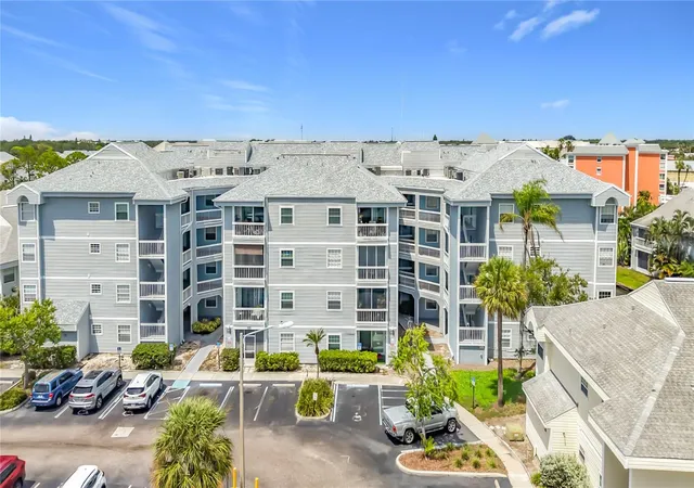 6810-stones-throw-cir-n-13302-saint-petersburg-fl-33710/hzid_8f2a43fe