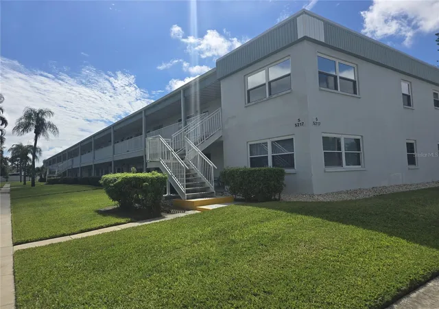 5217-81st-street-n-3-saint-petersburg-fl-33709/hzid_188f1125