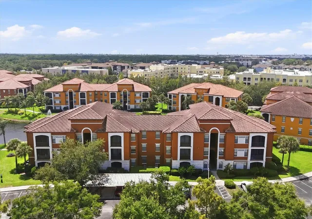 8325-38th-street-cir-e-307-sarasota-fl-34243/hzid_4dc35070