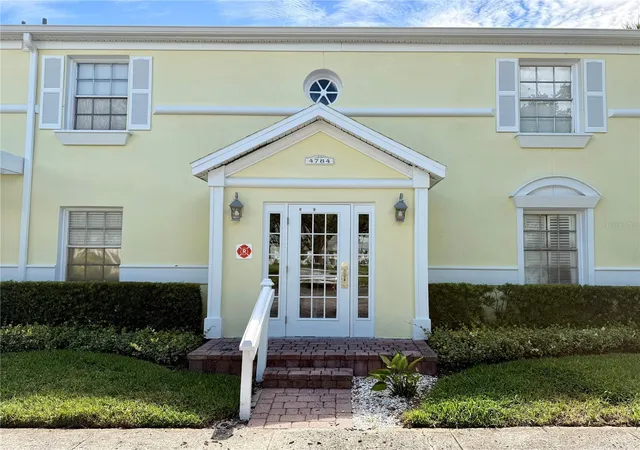 4784-beach-dr-se-b-saint-petersburg-fl-33705/hzid_c8bf8cb9