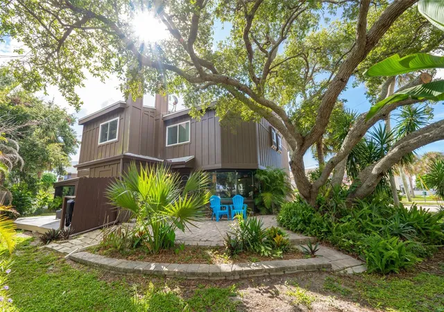 8500-rosalind-ave-1-cape-canaveral-fl-32920/hzid_fe5bd60d