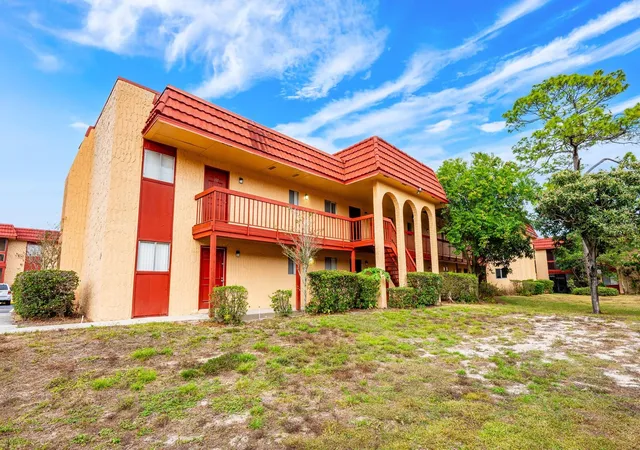 2860-n-powers-dr-134-orlando-fl-32818/hzid_4ad0b60d