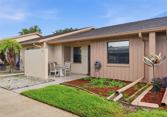 38243-ironwood-pl-zephyrhills-fl-33542/hzid_8d8c8ecb