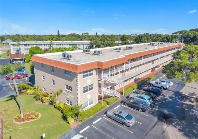6645-1st-avenue-n-102-saint-petersburg-fl-33710/hzid_2a16b085