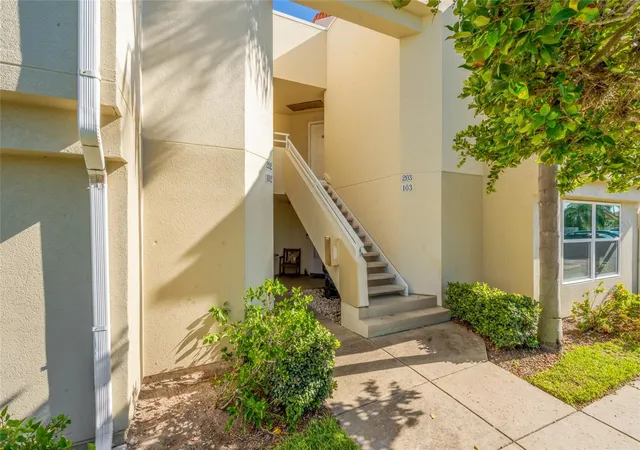 6191-bahia-del-mar-blvd-202-saint-petersburg-fl-33715/hzid_64558a45