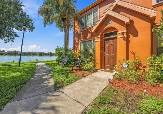 9138-lake-chase-is-way-tampa-fl-33626/hzid_75493fc4