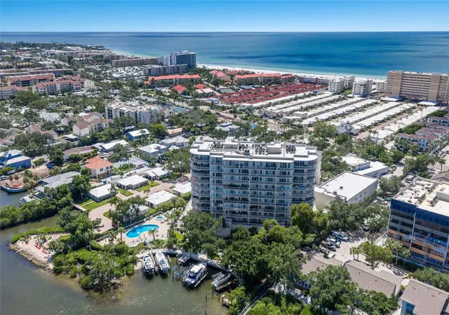 1640-summerhouse-ln-40-sarasota-fl-34242/hzid_02b36f34