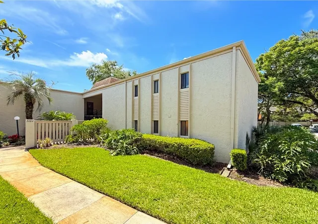 3284-s-semoran-blvd-11-orlando-fl-32822/hzid_f241cf12