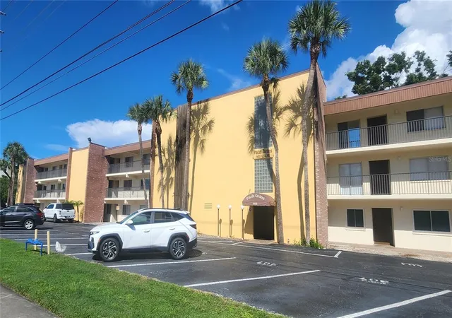 4435-1st-street-ne-111-saint-petersburg-fl-33703/hzid_f5182a74