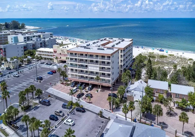 13000-gulf-blvd-211-madeira-beach-fl-33708/hzid_b7d0f65c