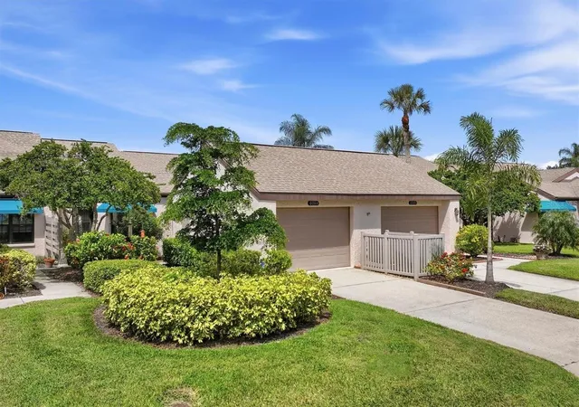 6089-clubside-dr-7686-sarasota-fl-34243/hzid_348ab0c8
