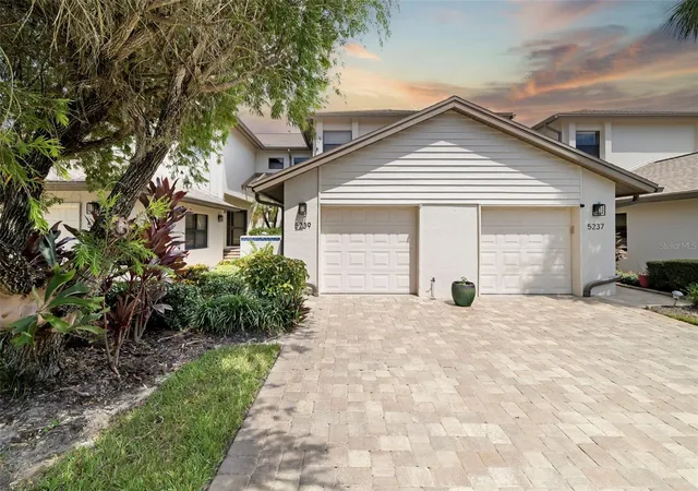 5239-heron-way-102-sarasota-fl-34231/hzid_39fcf524