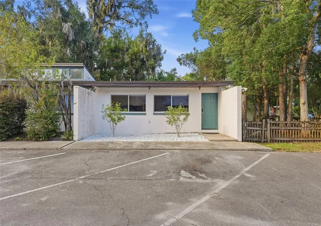 747-se-2nd-place-10-gainesville-fl-32601/hzid_3898fe79