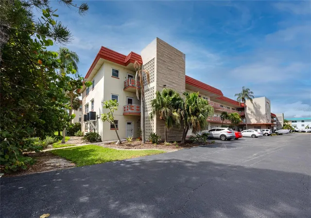 5840-30th-avenue-s-201-gulfport-fl-33707/hzid_8d9582a0