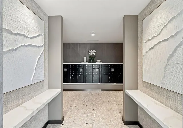 5713-bowen-daniel-dr-1504-tampa-fl-33616/hzid_27f9b407