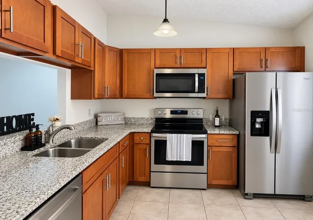 9911-lancewood-st-se-orlando-fl-32817/hzid_325573cf