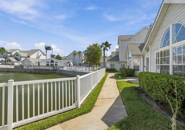12233-armenia-gables-cir-12233-tampa-fl-33612/hzid_7c57c171