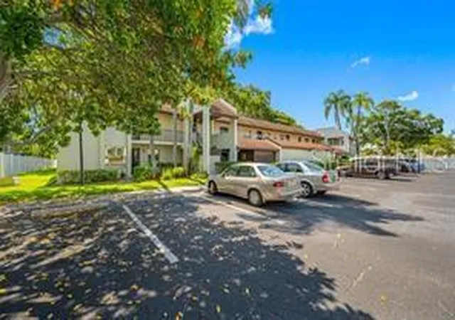 1100-e-bay-dr-82-largo-fl-33770/hzid_3707fbf4
