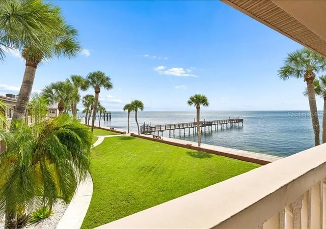 650-pinellas-point-dr-s-240-saint-petersburg-fl-33705/hzid_372f0c68