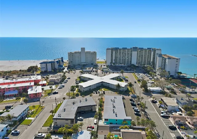 7050-sunset-way-21-st-pete-beach-fl-33706/hzid_9075b4f9