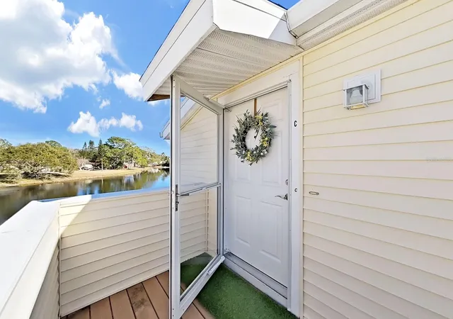 129-camphor-cir-c-oldsmar-fl-34677/hzid_cdf17585