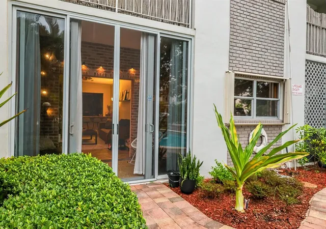 1541-ne-34th-court-104-oakland-park-fl-33334/hzid_c8187201