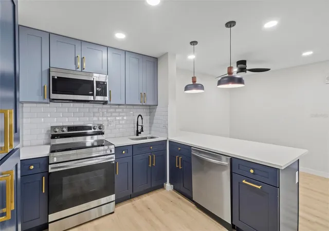 3232-lake-pine-way-e-a2-tarpon-springs-fl-34688/hzid_edc6bfdb