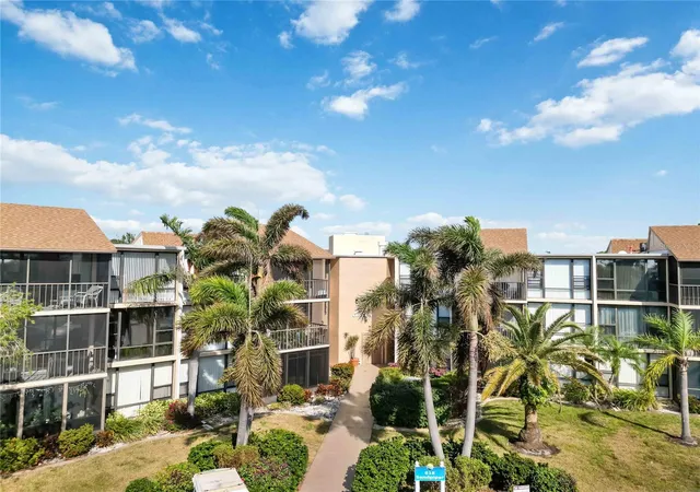 618-bird-bay-dr-s-201-venice-fl-34285/hzid_dd8b0648