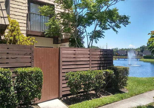 15301-pond-woods-303-tampa-fl-33618/hzid_1fc5147b