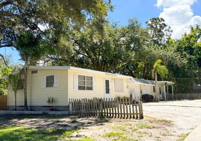 211-4th-place-sw-largo-fl-33770/hzid_e70872f2