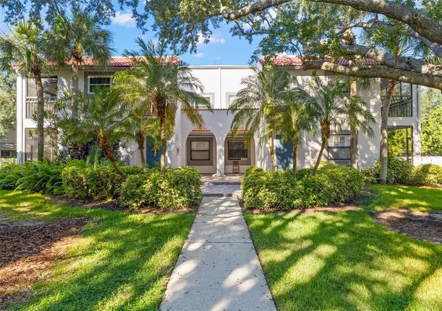 484-santa-cruz-pl-ne-e-saint-petersburg-fl-33703/hzid_e79d82d8
