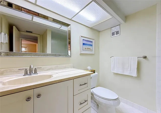 4550-cove-cir-502-saint-petersburg-fl-33708/hzid_ae79d550