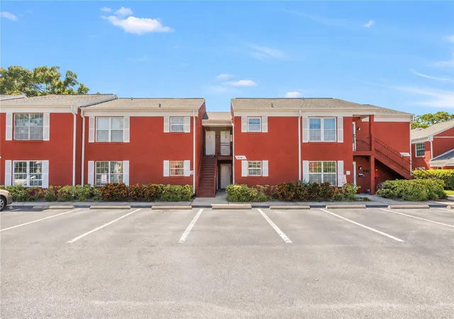 8218-11th-street-n-d-saint-petersburg-fl-33702/hzid_554535e4