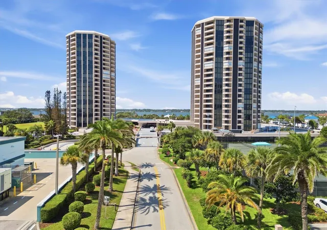 1-oceans-w-blvd-8b1-daytona-beach-fl-32118/hzid_2ee85926