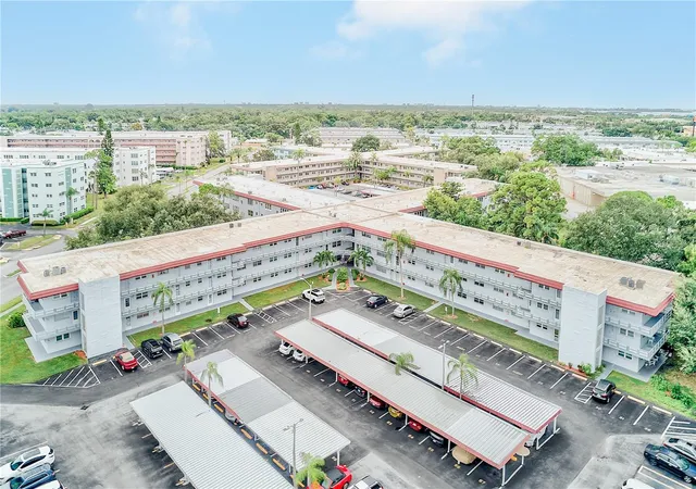 5660-80th-street-n-c305-saint-petersburg-fl-33709/hzid_e2419953
