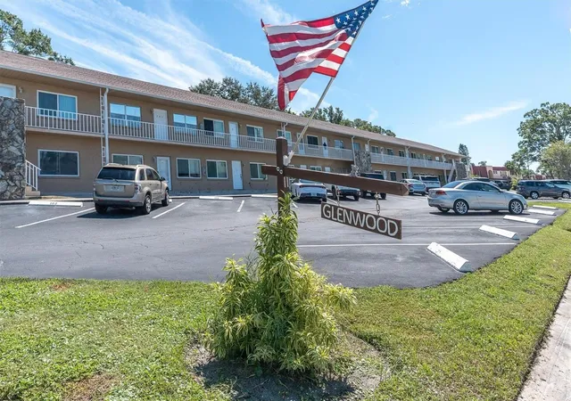 8039-garden-dr-209-seminole-fl-33777/hzid_e6812b9e