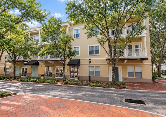 9116-sw-51st-road-303-gainesville-fl-32608/hzid_c3a235f3